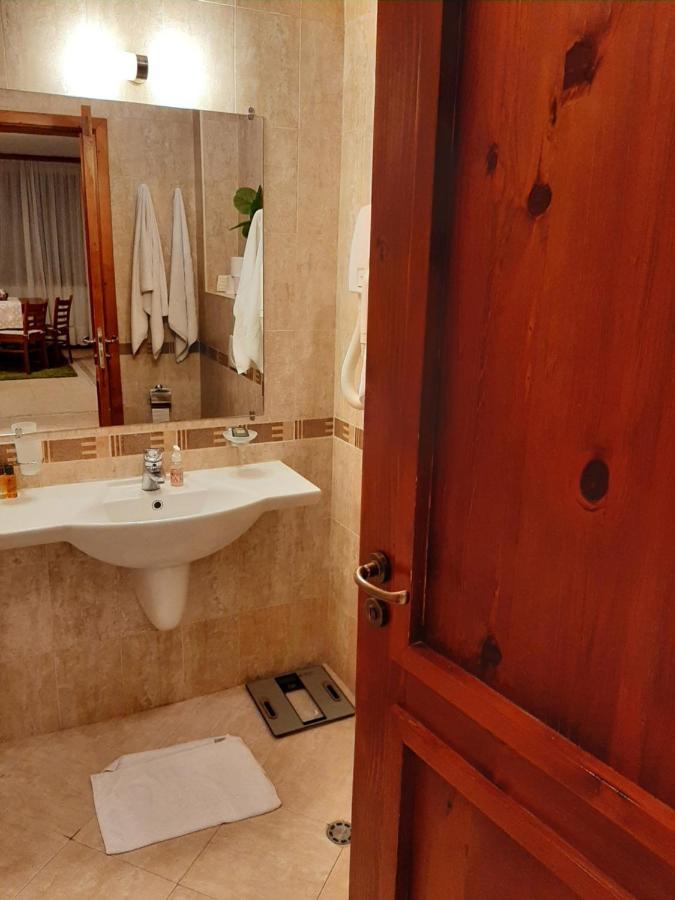 Free Spa В Св. Иван Рилски - Сладък Дом Сред Лукс Bansko Exterior foto